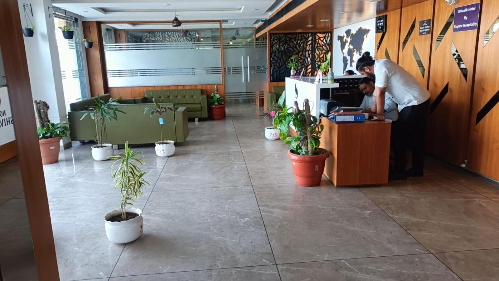 Mahesana Hotel Shivalik - Mehsana מראה חיצוני תמונה