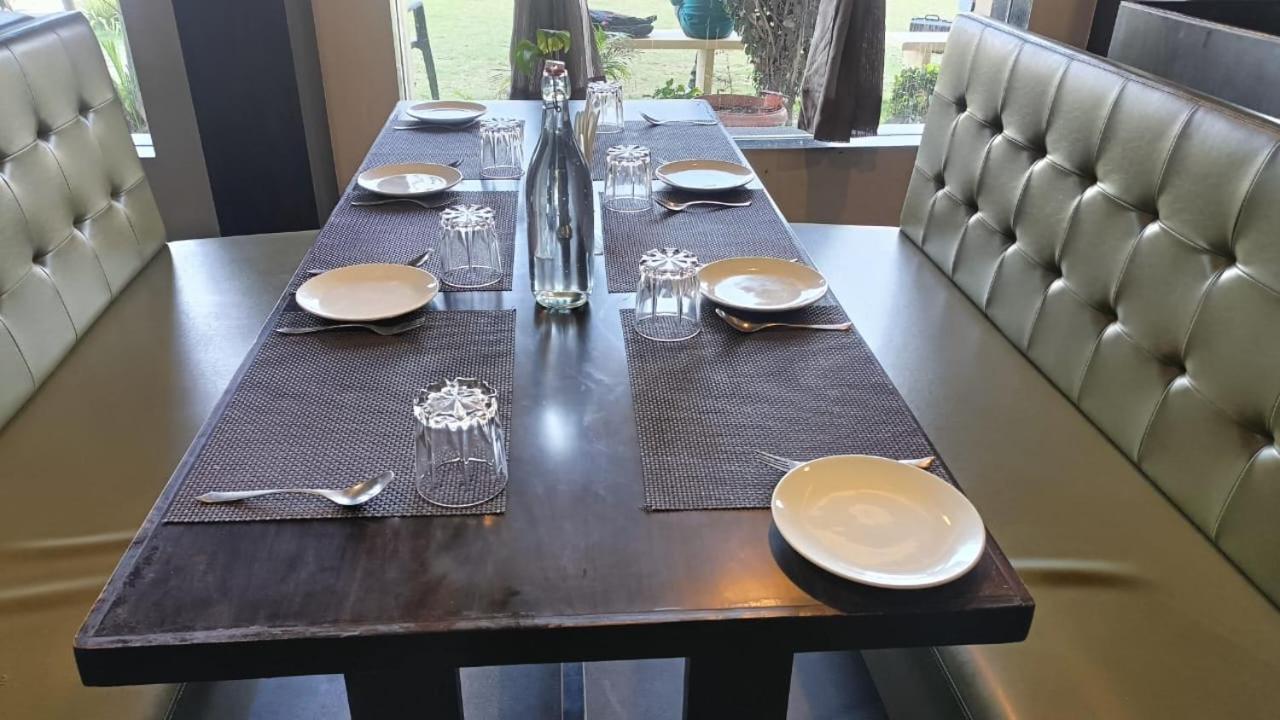 Mahesana Hotel Shivalik - Mehsana מראה חיצוני תמונה