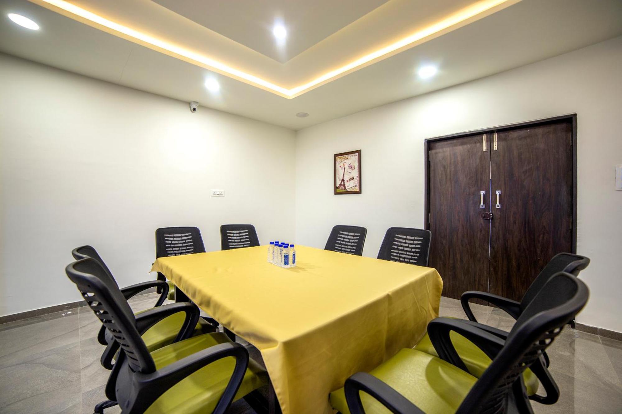 Mahesana Hotel Shivalik - Mehsana מראה חיצוני תמונה