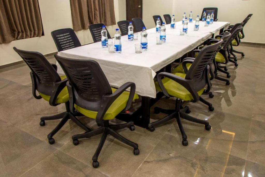 Mahesana Hotel Shivalik - Mehsana מראה חיצוני תמונה
