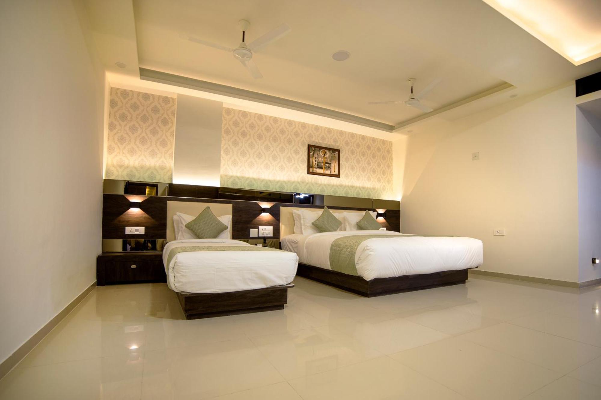 Mahesana Hotel Shivalik - Mehsana מראה חיצוני תמונה
